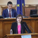  Корнелия Нинова: Днес изборът е между две алтернативи - задкулисие или стабилност, социална справедливост и растеж