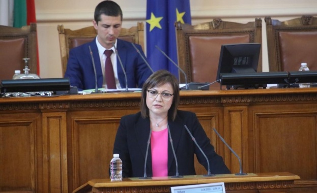 Днес формално водим дискусия за вот на недоверие за финансова