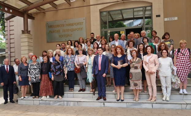 Пълна подкрепа за Български национален културен институт заявиха участниците в Националната конференция по инициатива на вицепрезидента Йотова