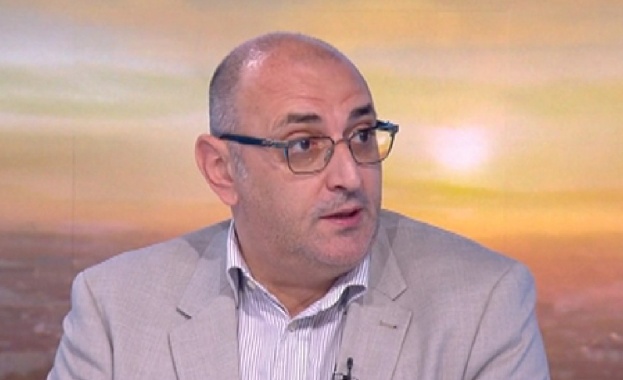 Премиерът в оставка за пореден път нарушава Конституцията тъй като