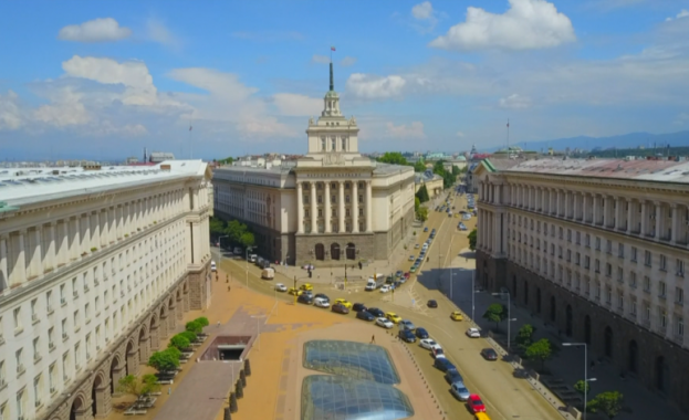 България изпълнява стриктно решението на Народното събрание от 04 05 2022 г