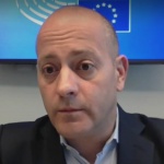 Кратък кабинет е като за гадже на морето 