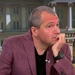 Тошко Йорданов: Решението за изгонването на руските дипломати е лично на Кирил Петков
