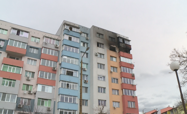Половин година след пожара в Благоевград - блокът все още не е укрепен