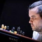 Непомняшчи остава лидер с 2 точки преднина