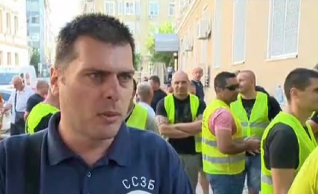 Протест срещу идеята за възобновяване на доставките от Газпром е