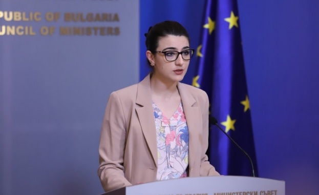 Лена Бориславова няма да влиза в листите на Продължаваме Промяната