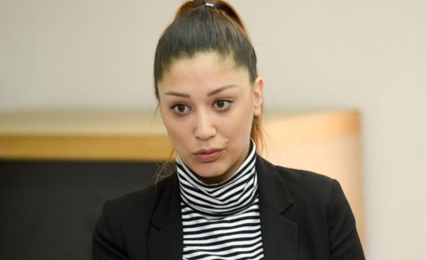 Имаме нов сюжет в тази ситуация и това е сюжетът