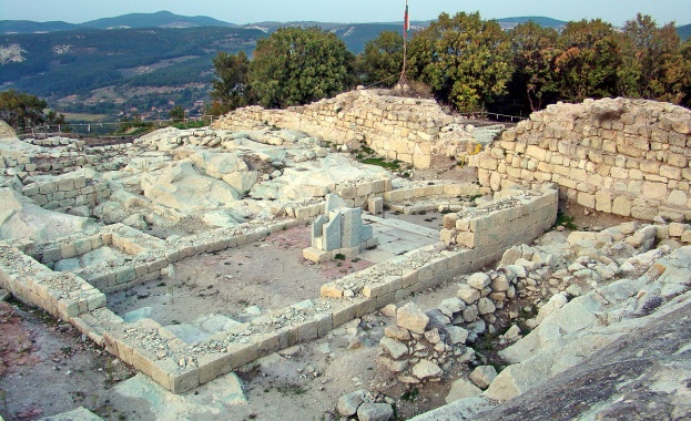 Откриха храм от Римската епоха на Перперикон