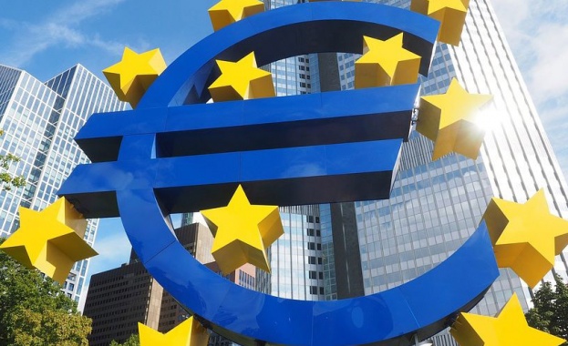 Икономисти: Тежестта за влизане в еврозоната лежи върху бизнеса