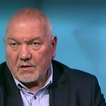 Служебният премиер трябва като лети, от време на време да си почине  