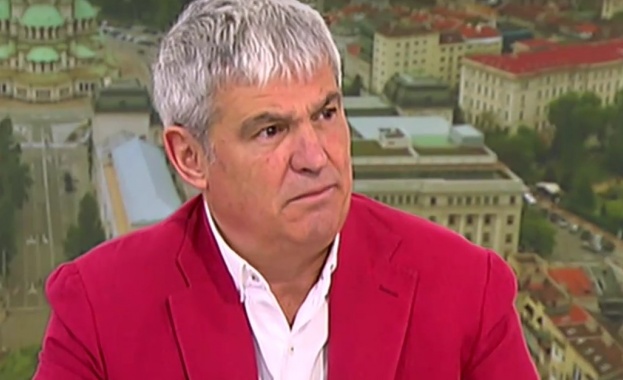 Забелязва се леко поевтиняване на хляба в цялата страна Цената