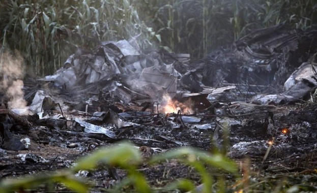 Всичките 72 души са загинали при самолетната катастрофа в Непал (Обновена) (Видео)