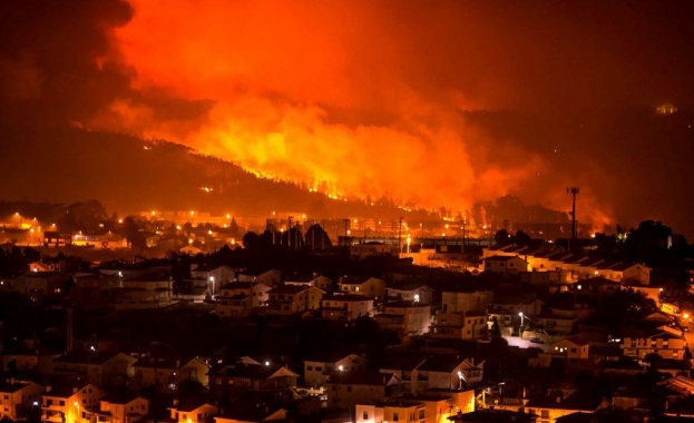 В Гърция продължава борбата с бушуващите пожари Няма пострадали хора
