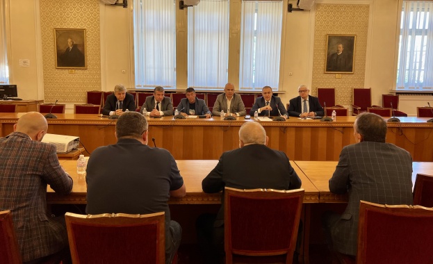 Председателят на парламентарната група на БСП Георги Свиленски председателят на