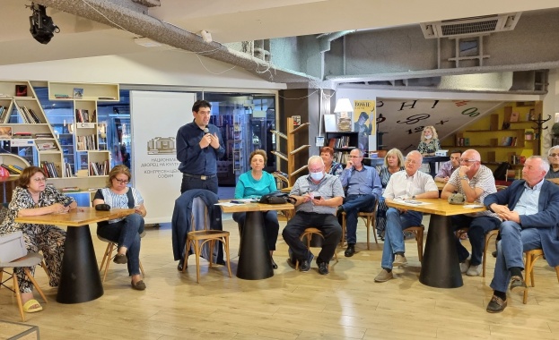 Въпреки че избирателите три пъти ни наказаха заради разминаването между