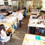 Служителите се нуждаят от нещо повече от заплата 