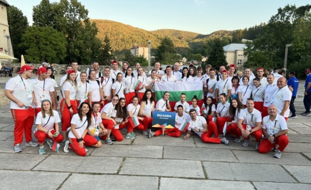 Младите български волейболисти стартираха с победа на Европейския олимпийски младежки
