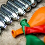 Здравната комисия обсъжда по-строги правила за райския газ