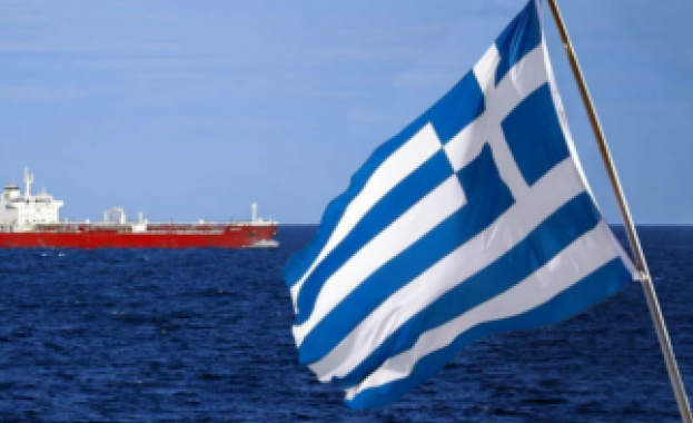 Гръцкото министерство на здравеопазването забрани влизането в морето на 12