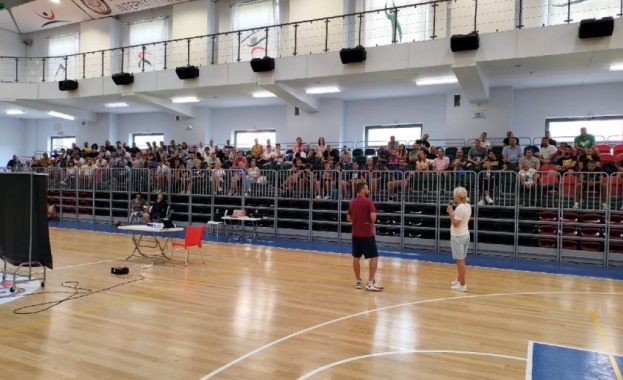 173 треньори се събраха на треньорския семинар в София който