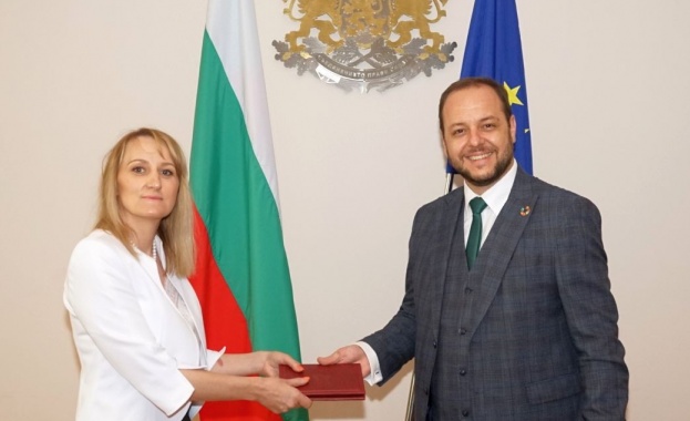 Служебният министър на околната среда и водите д р инж Росица