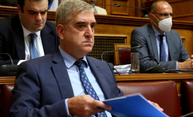 Шефът на гръцкото разузнаване подаде оставка