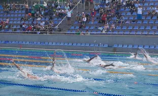 Днес във Варна се провежда най-старото плувно състезание в България