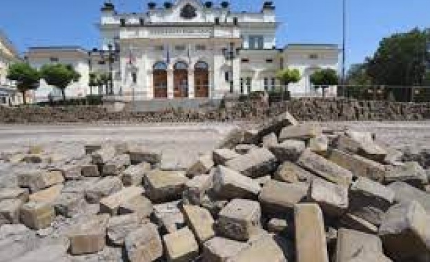 От няколко седмици в центъра на София кипи ремонт на