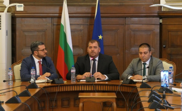 Студент ще стане част от екипа ми от началото на