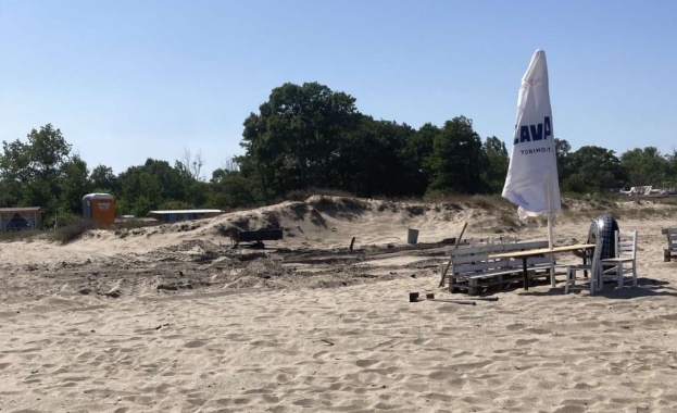 Министерството на туризма извърши проверка на морски плаж „Къмпинг Китен“ след инцидента с плажен бар