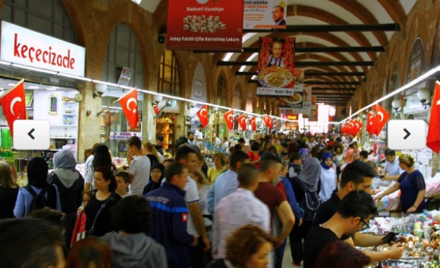 Напливът на българи към Одрин за пазар е довел до