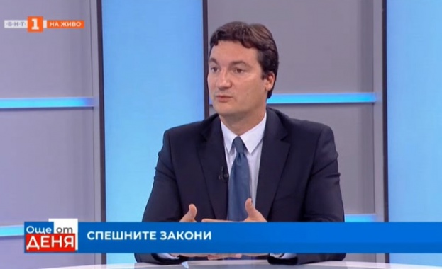 Добър ден на Крум Зарков служебен министър на