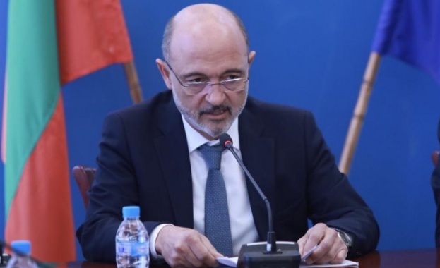 Министърът на здравеопазването д-р Асен Меджидиев представи приоритетите и екипа на МЗ