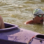 Българин постави световен рекорд - плува в продължение на 71 часа