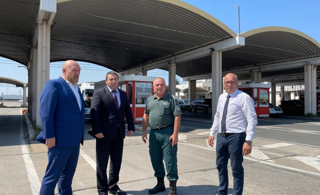 Необходимите мерки за въвеждане на нова организация на тежкотоварния трафик