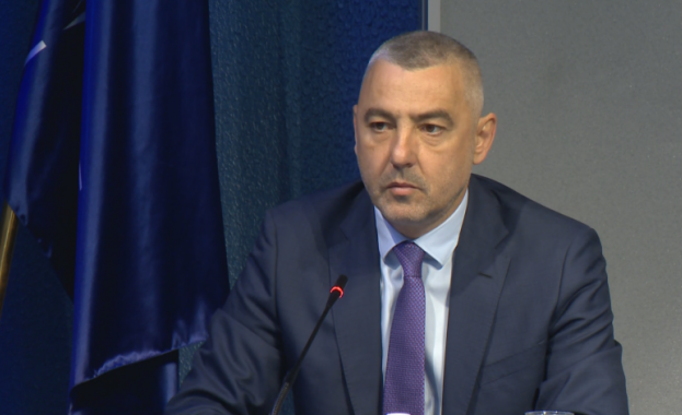 Съгласно решение на ЦИК от 11 август са определени 734