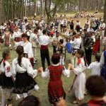 Фестивалът на народната носия в Жеравна продължава три дни