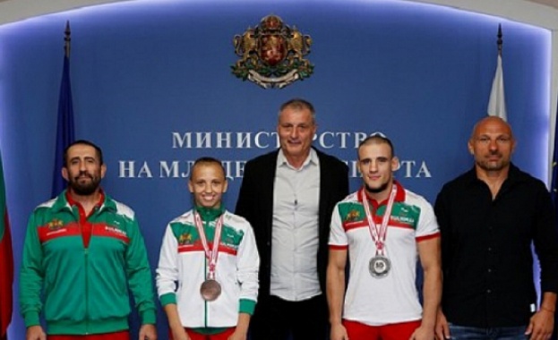 Заместник-министърът на младежта и спорта Петър Георгиев се срещна със
