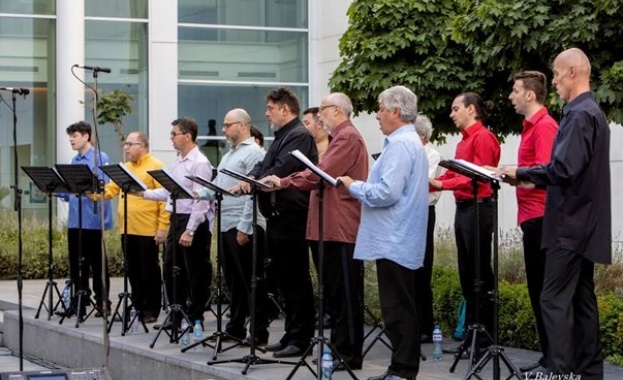 Златни песни от няколко века звучат в Квадрат 500 в изпълнение на Вокален състав „Славяни“