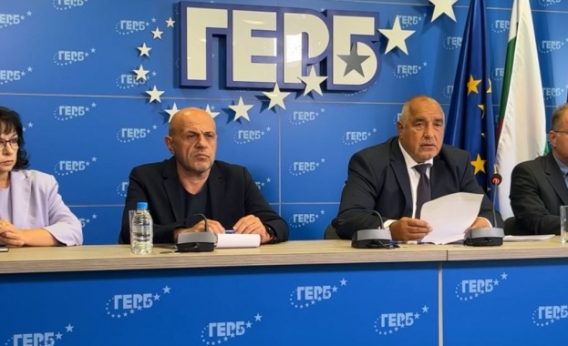 Представители на ГЕРБ дават извънреден брифинг в централата на партията