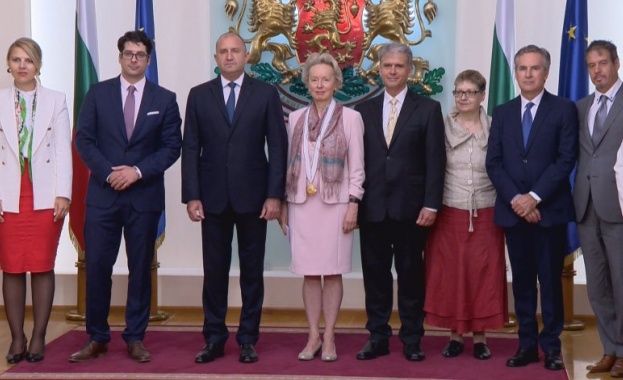 Президентът удостои с орден "Мадарски конник" - I степен австрийския посланик