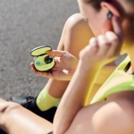 Новите безжични слушалки LG TONE FREE предоставят подобрено качество на звука и функции, подходящи за динамичен начин на живот