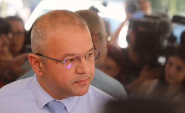 Решенията за запълване на състава на борда на директорите се