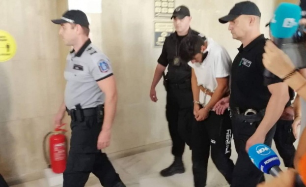 Непълнолетният шофьор на автобуса Омар Абдан който е обвинен за