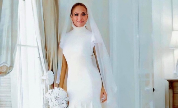 Феновете на двойката Дженифър Лопес Бен Афлек чакаха 20