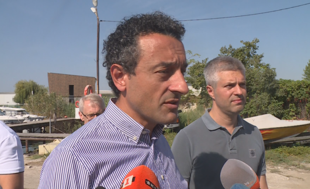 От партия Продължаваме промяната посетиха пристанище Варна като част от