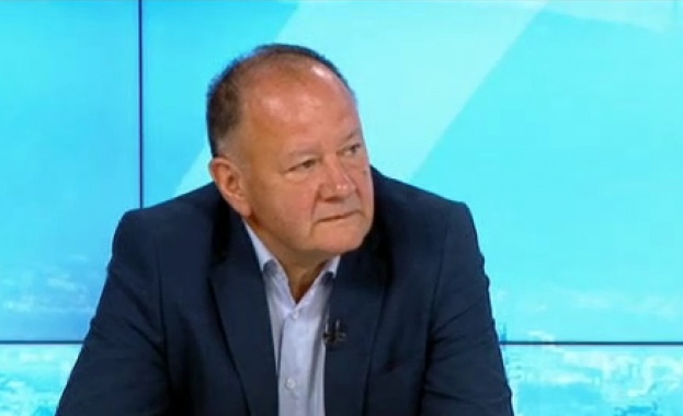 Политическа криза няма има имитация на криза защото обикновено опитът