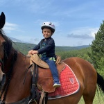 Конна езда: 5 ползи за развитието на вашето дете