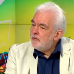 Доц. Огнян Боюклиев: До август в България са закрити 323 кравеферми и 305 овчарници